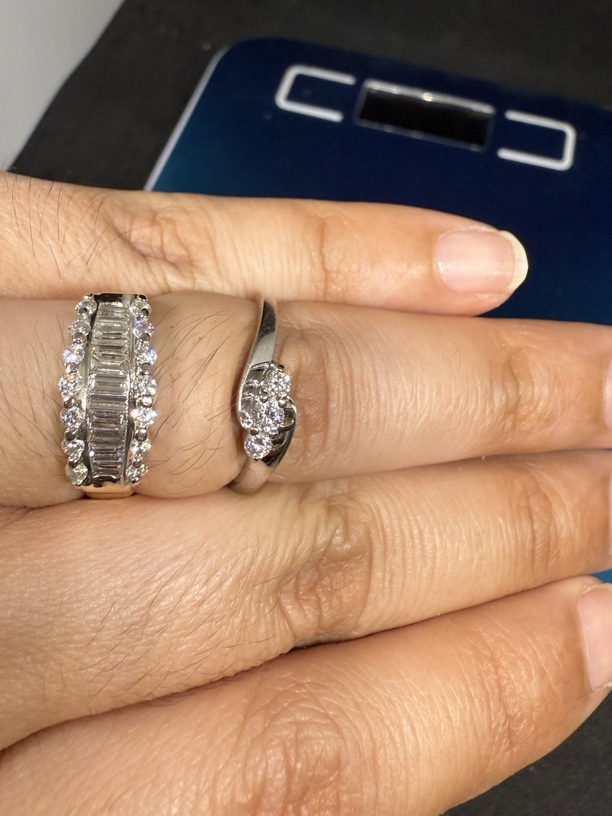 14k White Gold .15 Ctw Diamond Ring Size 7. - image 7