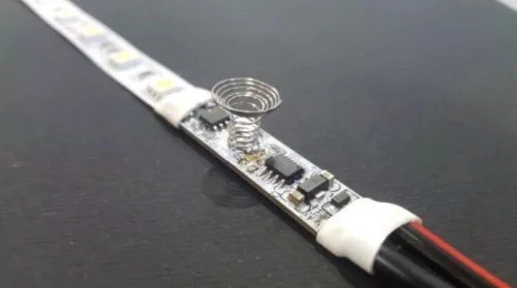 Barra Led Sottopensile Su Misura Luce A Scelta   - Immagine 3 di 4