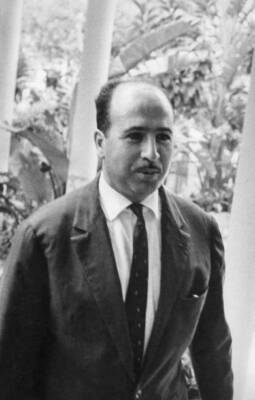 Krim Belkacem signatory of the Evian Accords in Algiers after - 1962 Old Photo 1