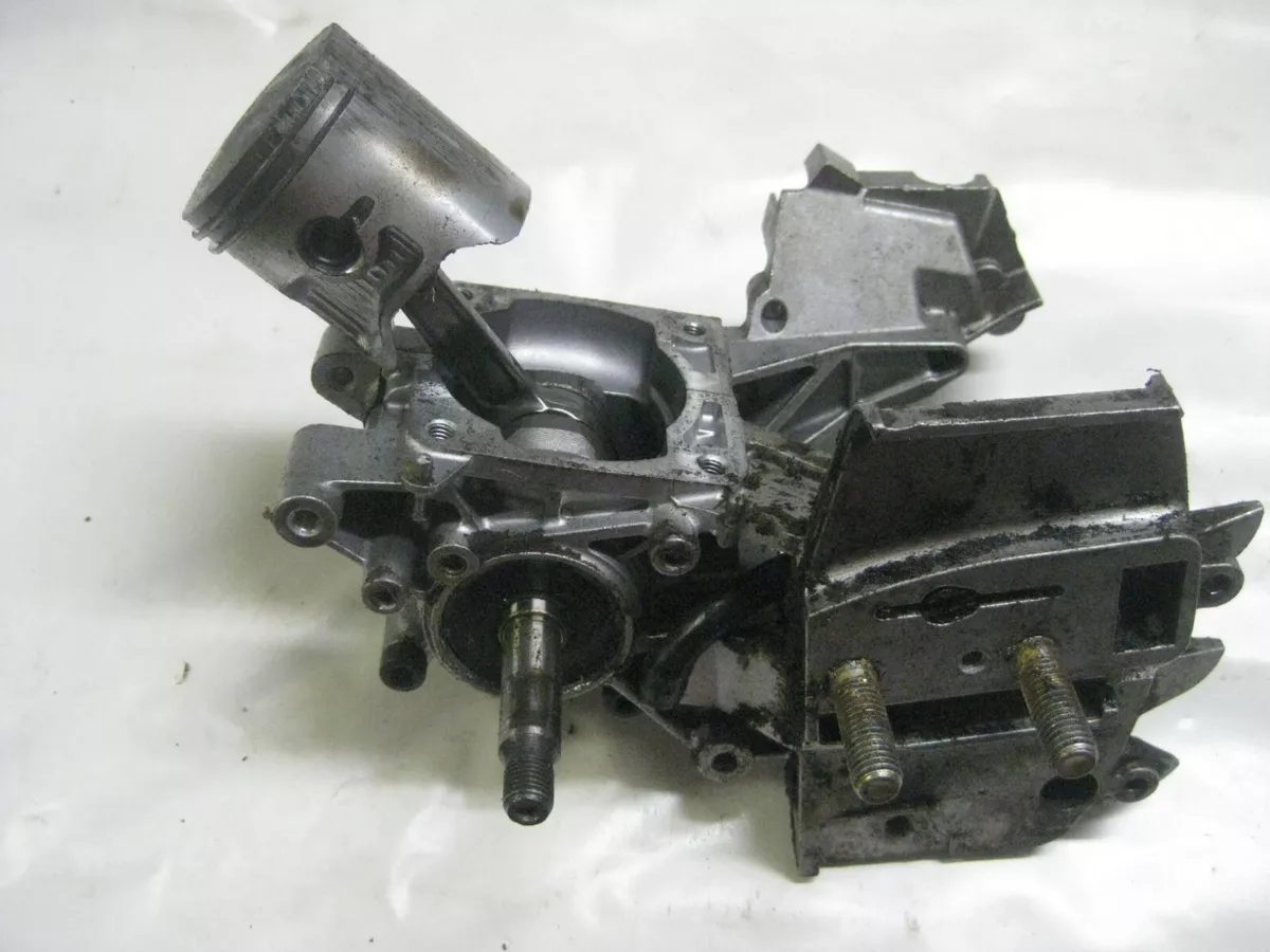 RYOBI RY10532 Chainsaw Crankcase Crankshaft Piston Assembly Part