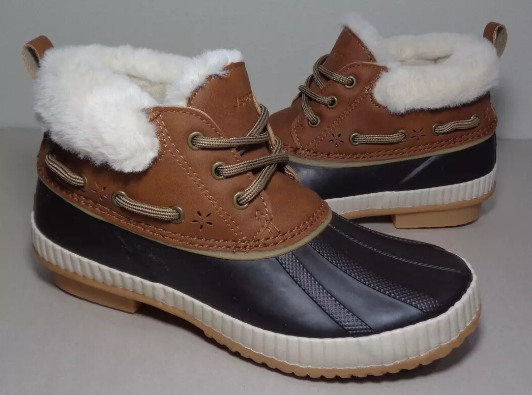 Ankle high duck boots top