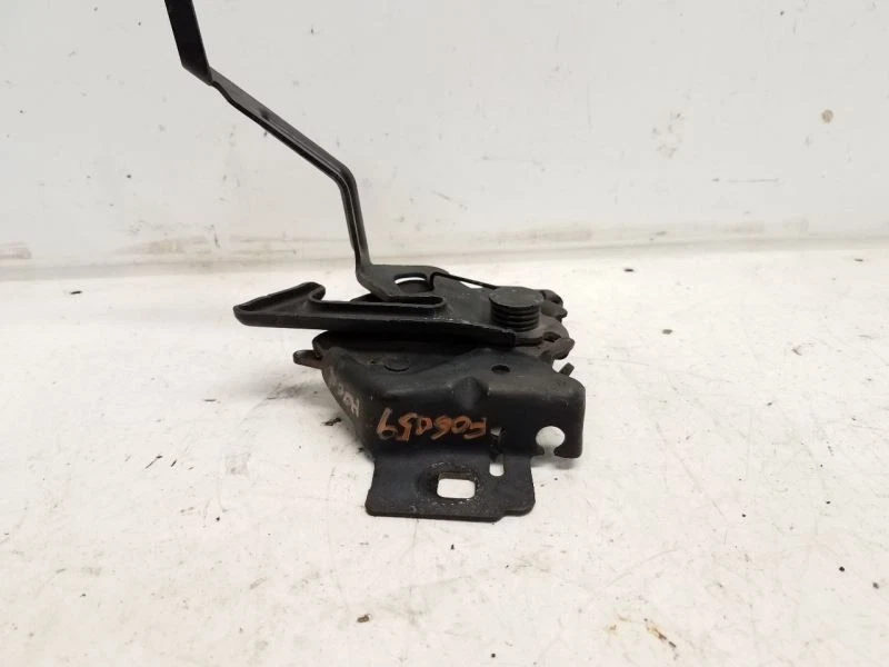 Ford Expedition 2003 capó pestillo/liberación Foto 2 de 4