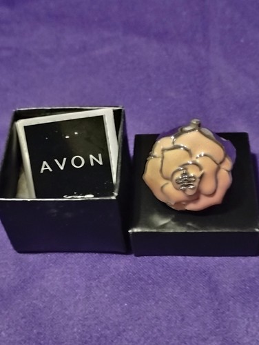 Avon 2013 Spring Garden Rose Stretch Ring Watch - Picture 2 of 21