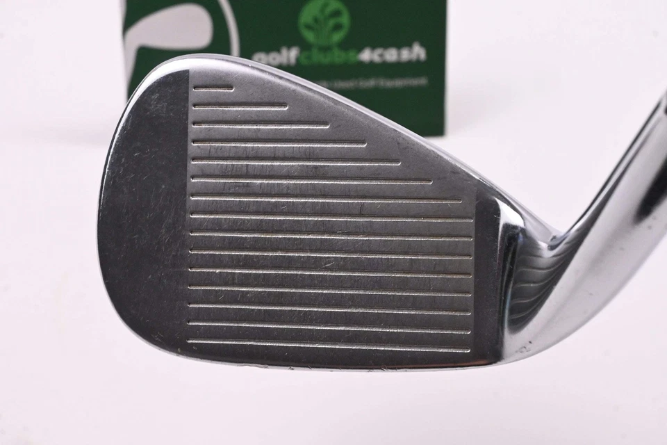 Taylormade R11 Pitching Wedge / 45 Degree / Stiff Flex Fujikura Motore Shaft - Image 2 of 4