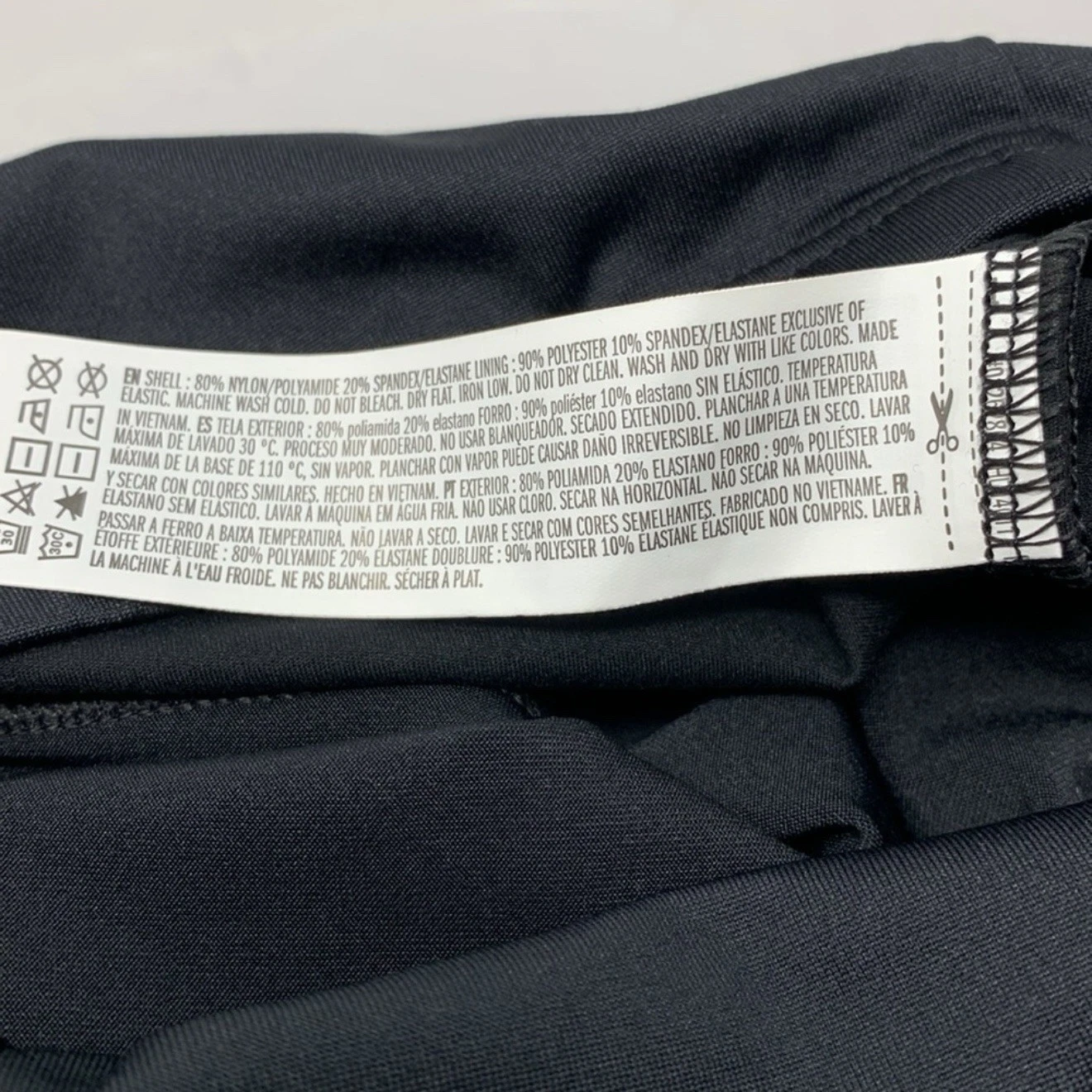 VETEMENTS Nuovo Forever 21 nero activewear sport tennis canotta vestito pantaloncini sotto XS