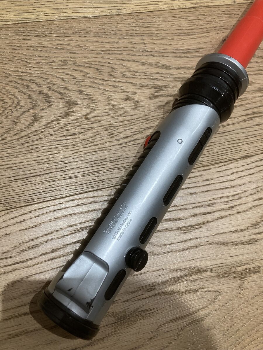 Star Wars Qui-Gon Jinn Red Lightsaber Hasbro 1999