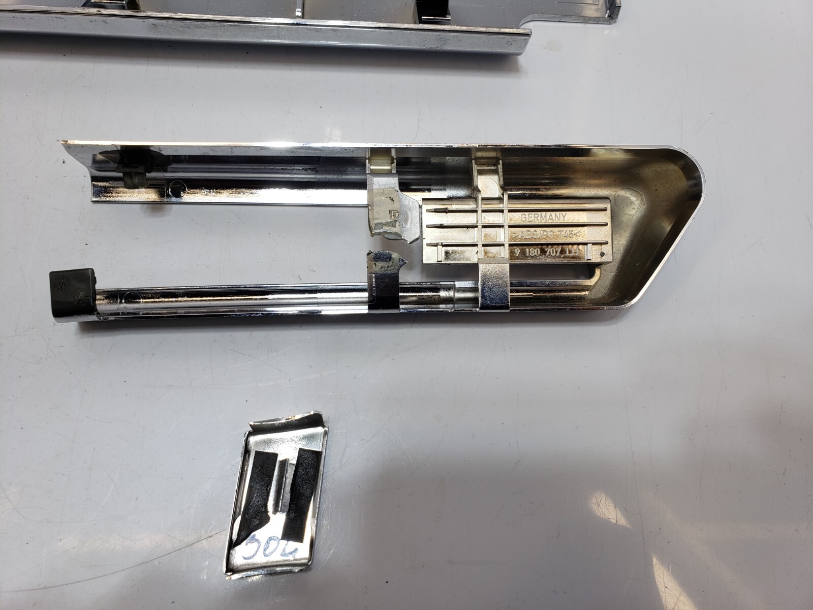 ✅ 10-14 OEM Rolls Royce Ghost RR4 Front Left Driver Seat Rail Trim SET NOTE*