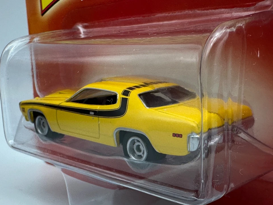Johnny Lightning Hollywood Dukes of Hazzard 1972 Plymouth Road Runner, 1:64, NIB - Image 4 of 4