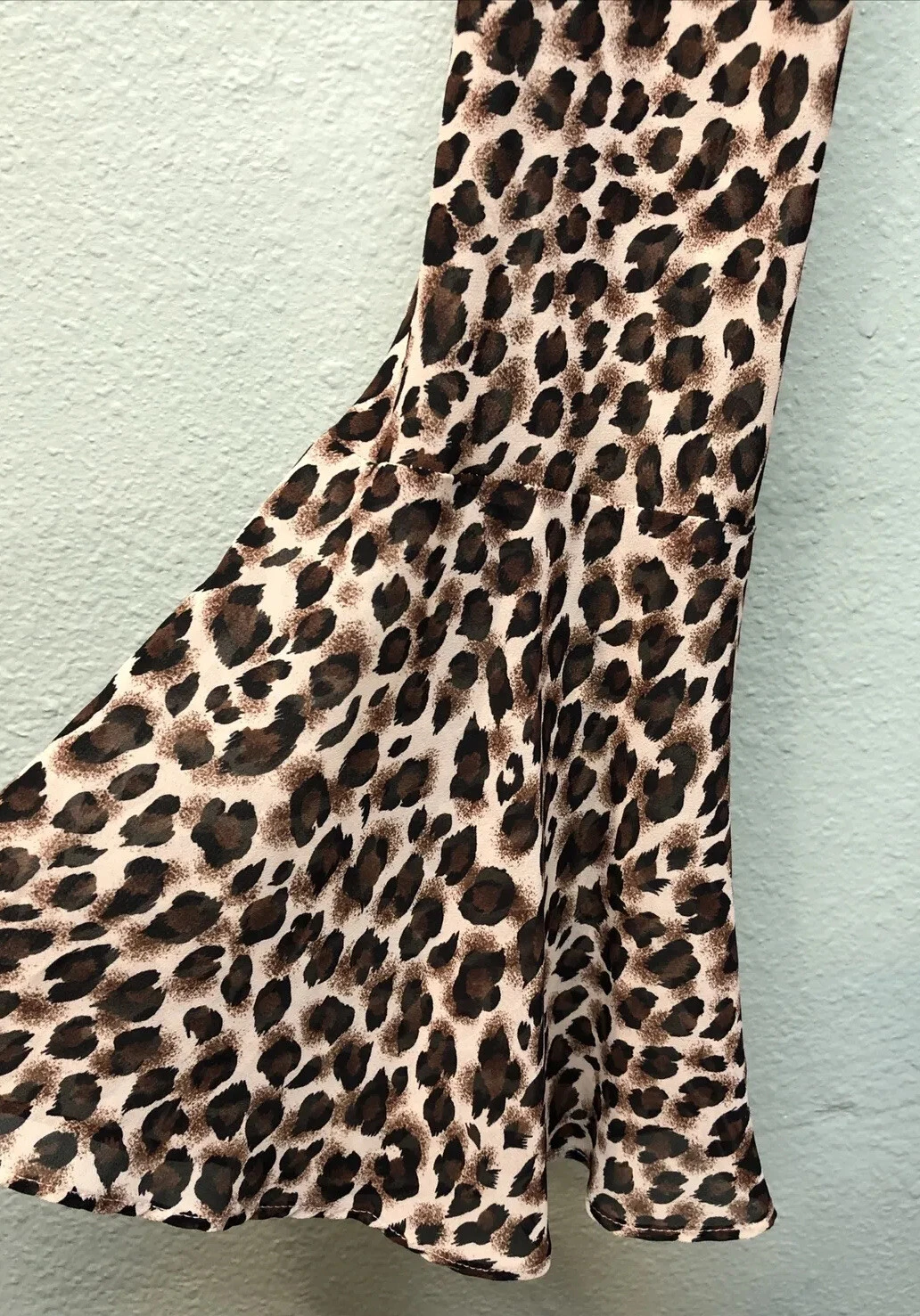 UNDERCOVER Mini abito estivo leopardato Victoria Secret taglia M manica a campana collo arricciato