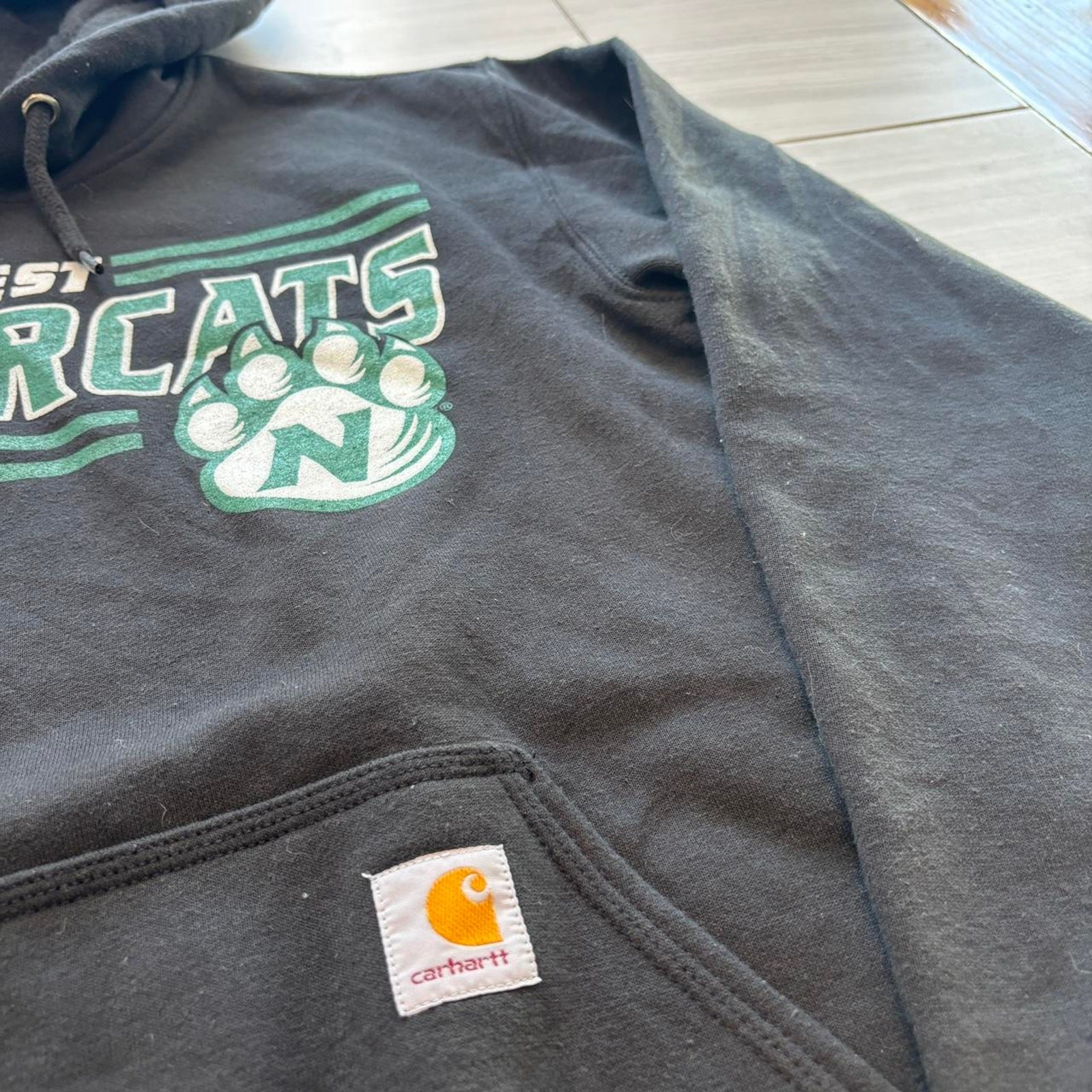 Carhartt Hoodie Men's Small Black Northwest Bearcats NCAA Workwear Grunge  thumbnail 3