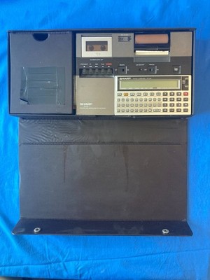 Vintage Computer (1982). SHARP Pocket CE-125 - ungetestet
