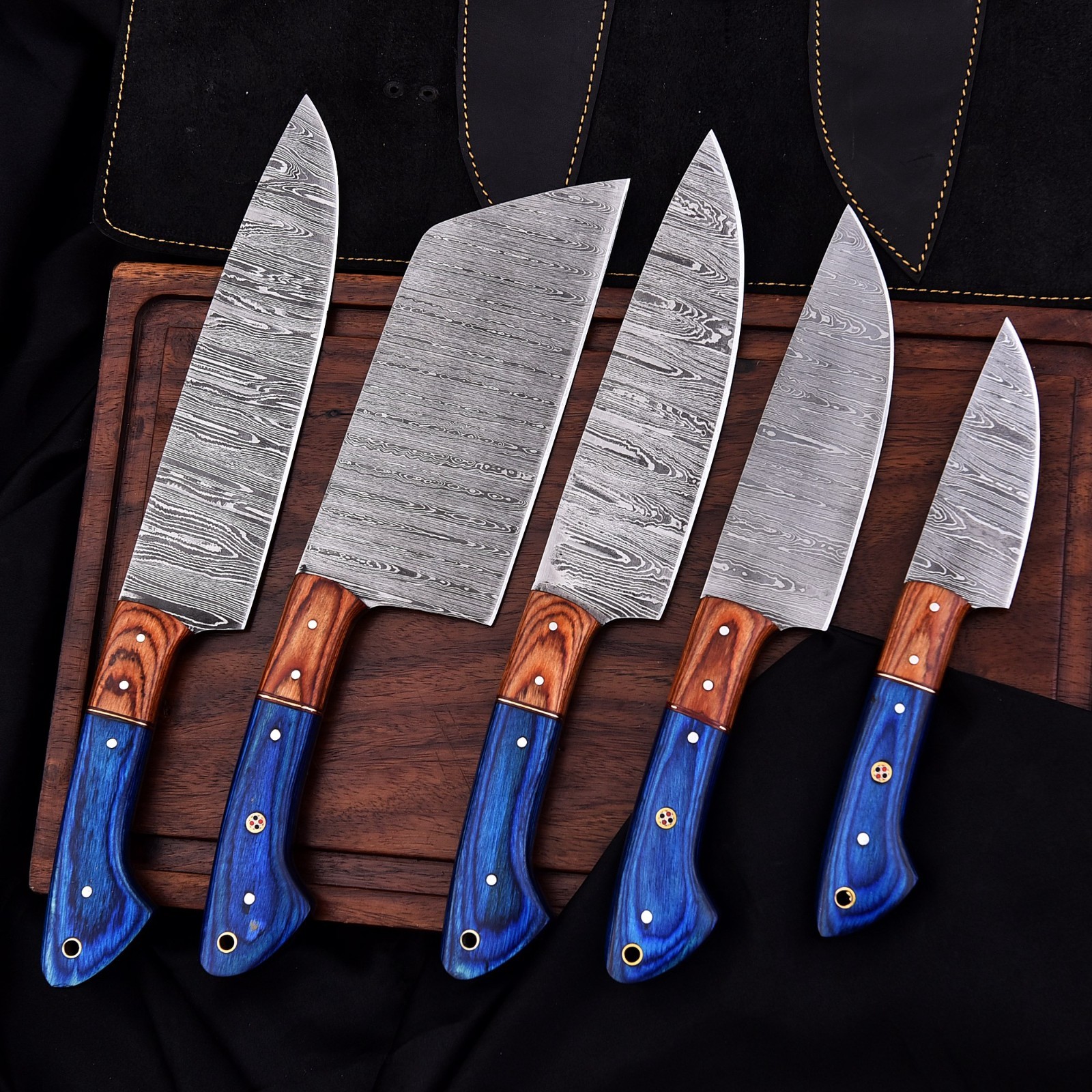 Handcrafted Damascus Steel Chef Knife Set with Roll Bag – Perfect Kitchen Gift