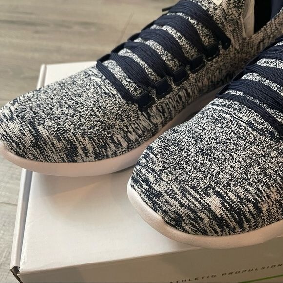 APL: Athletic Propulsion Labs Men display picture 1
