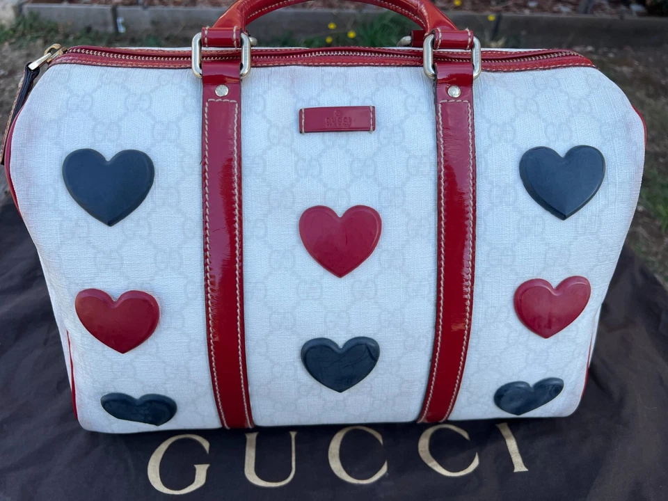 Authentic GUCCI GG Supreme Hearts Boston Bag - Image 2 of 4