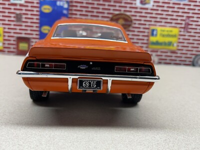 1/18 ACME TOM's Garage 1969 Chevrolet YENKO Camaro Orange / White