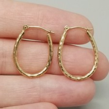 Vintage 10k Yellow Gold Oval Hoop Earrings Te...