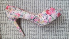 Floral Heels (Size 6)