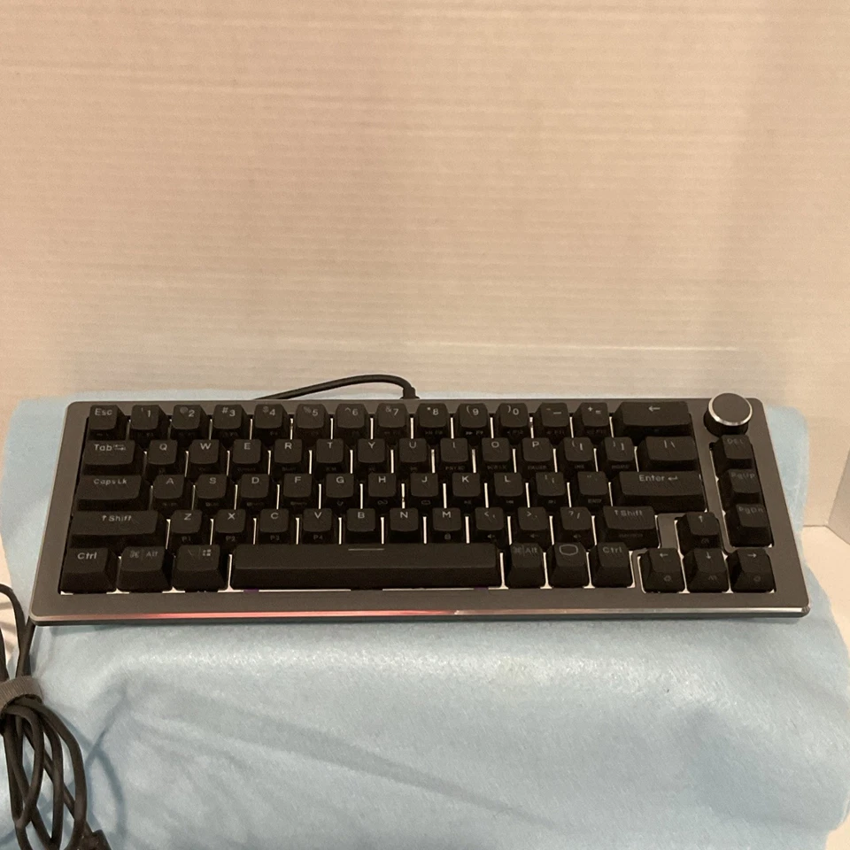 Cooler Master CK720 65% RGB Hot-Swappable Mechanical Space Grey Gaming Keyboard - Image 2 of 4