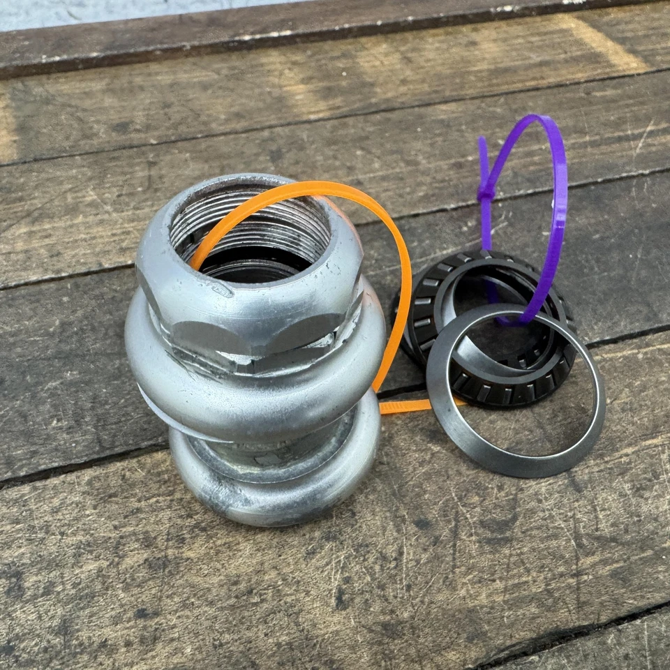 Auriculares roscados vintage Stronglight de 1 pulgada 26,4 Crown Race NOS rodamientos bicicleta Foto 4 de 4