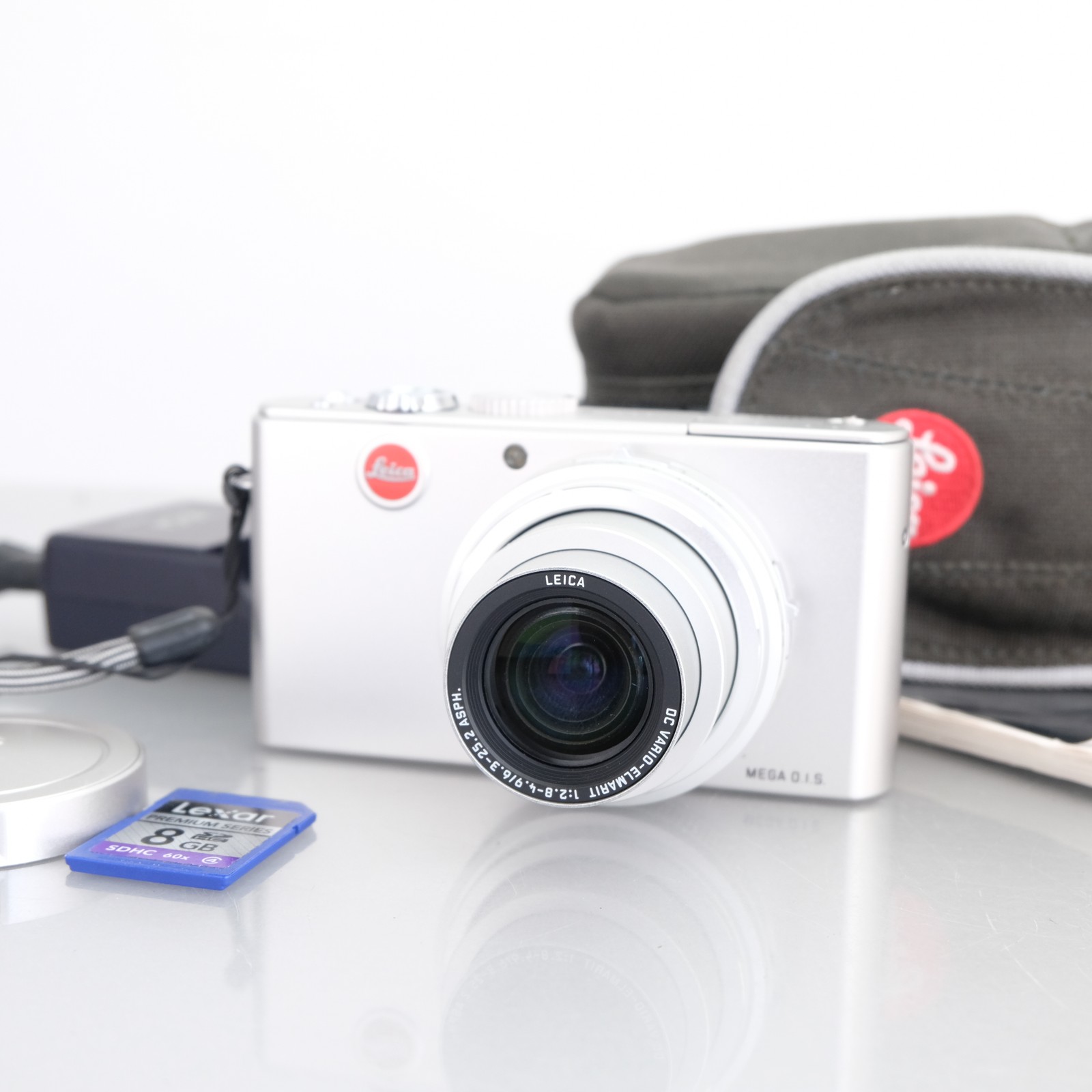 Leica D-Lux 2 vintage camera equipment - eBay listing photo 1