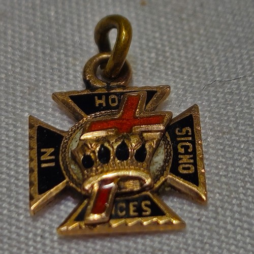 Vtg Masonic Knights Templar Hoc Signo Vince’s Pendant KSHTWSST Doublesided 1.14g