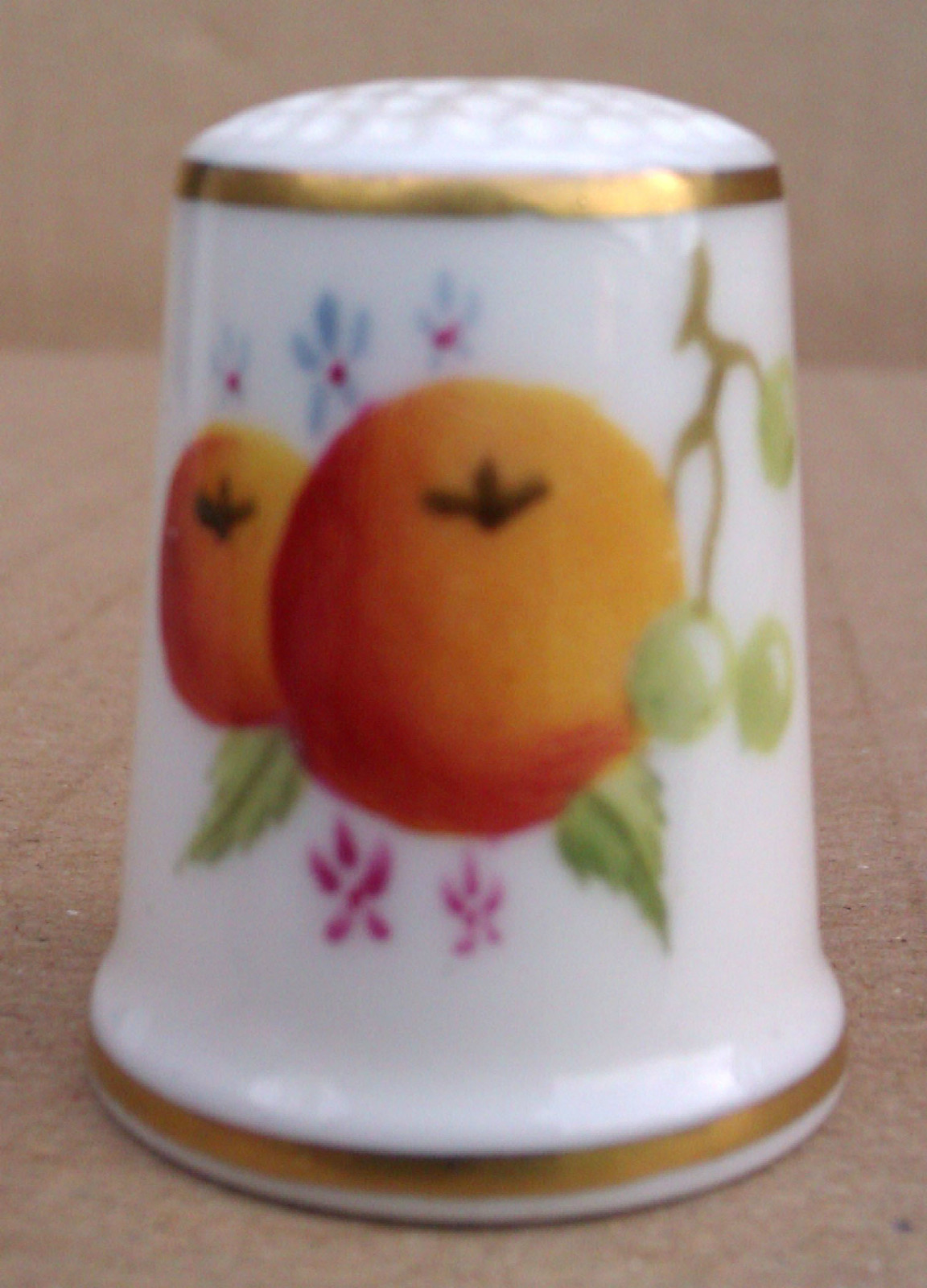 ROYAL WORCESTER SIGNED SELECTION OF FRUIT DESIGN THIMBLES. eBay