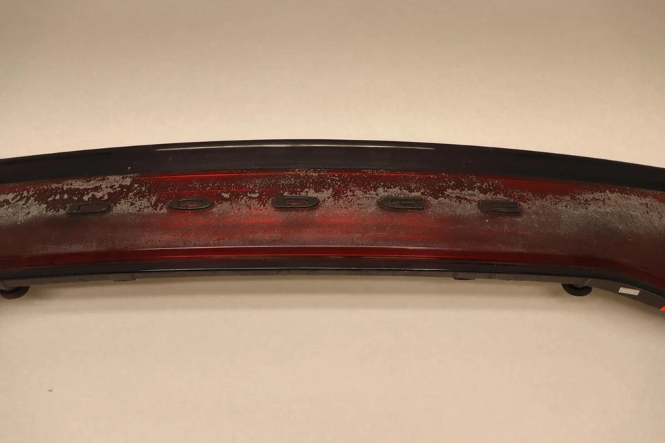 Dodge Charger 2011-2014 portón trasero maletero cubierta luz trasera central lámpara OEM Foto 3 de 4