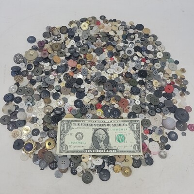 1lb Of Loose Buttons Mixed Assorted Sizes, Styles, And Colors. Craft Repair Diy
