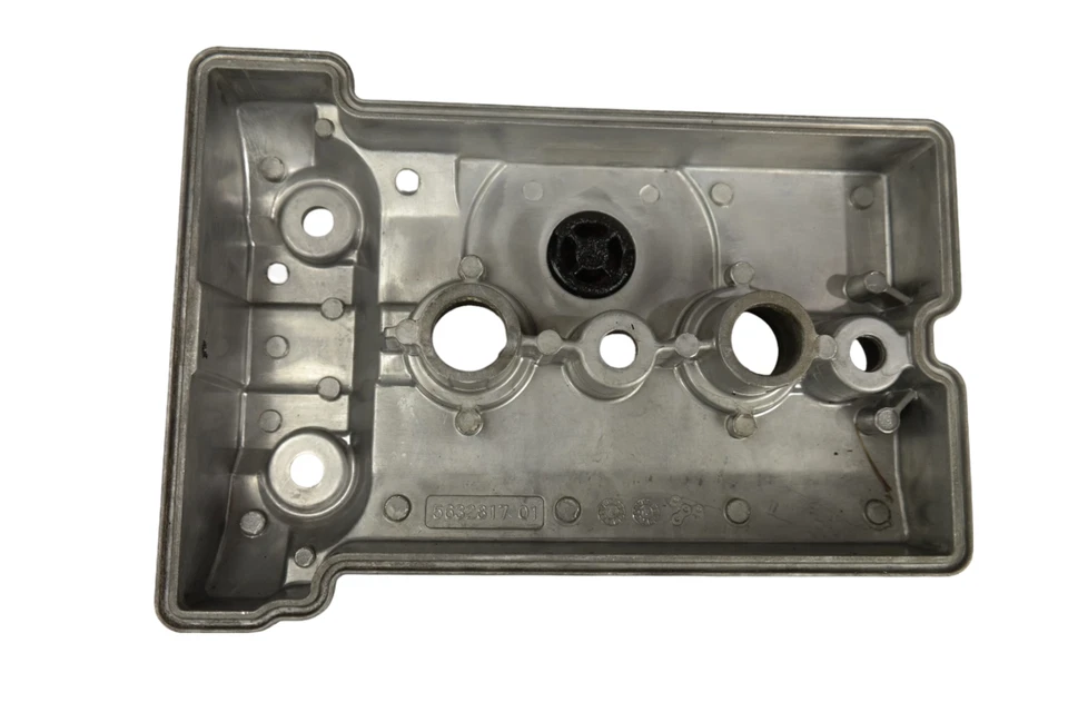 Polaris 5632817 COVER-VALVE CAST 2CYL DOHC RZR 900 XP used 2013 SB67 - Image 4 of 4