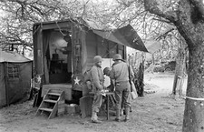 WW2 WWII Photo World War Two / US Army Soldiers in Action Normandy July 1944