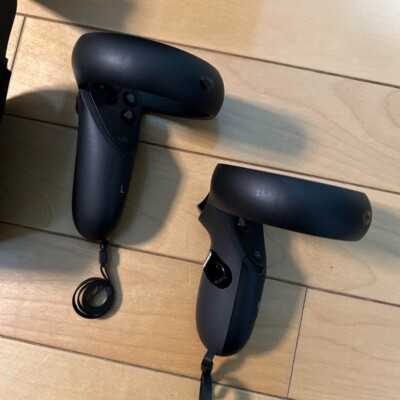 Oculus Quest 128GB VR Headset All-In-One Game Headset System