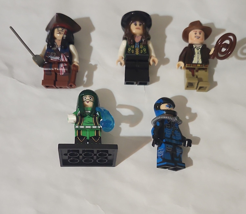 Custom LEGO Minifigure Lot of 5 - POTC, Indiana Jones & Ninjago w/ Accessories
