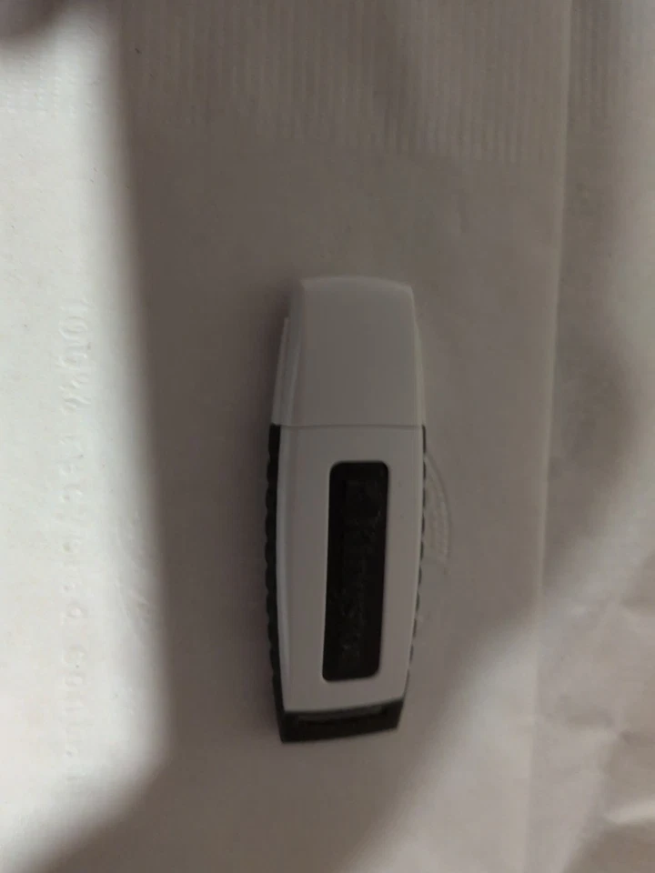 Kingston DataTraveler G3 4GB USB 2.0 Flash Drive Memory Stick - Image 2 of 4