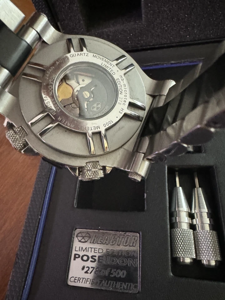 Relógio masculino Reactor Poseidon edição limitada. Iluminação suíça. #278 de 500. - Imagem 3 de 4