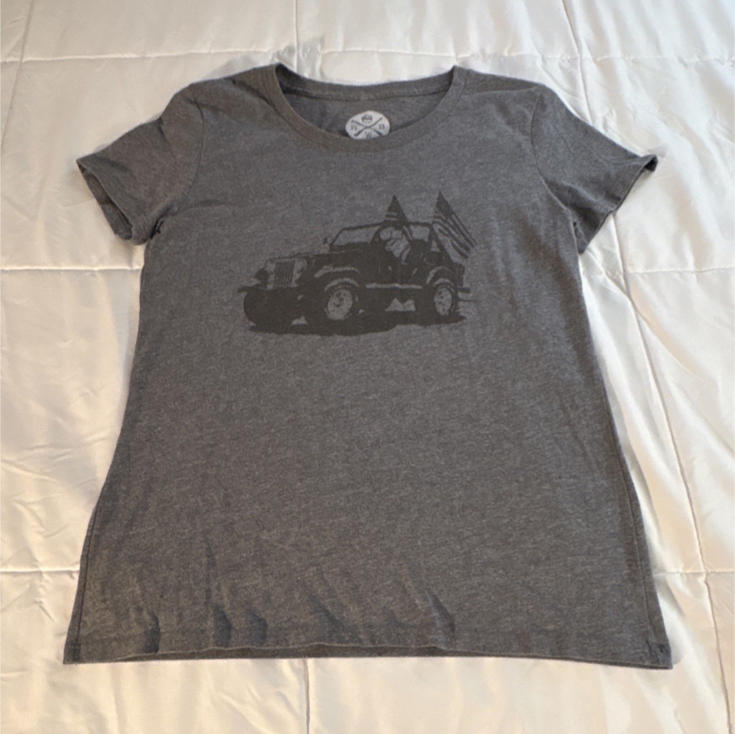 Red White Blue Apparel Gray Jeep Graphic T-Shirt Short Sleeve Women’s M