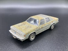1991 Ford LTD Crown Victoria Rusty Weathered Barn Find 1/64 Diecast Custom Car