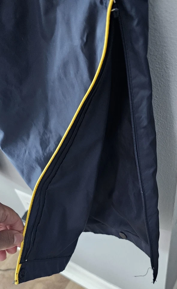 Calça de atletismo masculina vintage Holloway Wind Breaker tamanho G azul marinho com zíper no tornozelo anos 90’  - Imagem 3 de 4