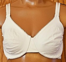 Olga Luxury Lift Full-Coverage Bra 35063 38D Bra Ivory w Lace Accents Soft Cup