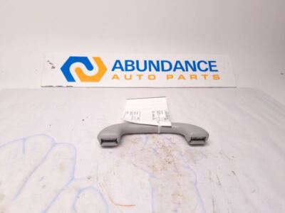 REAR ROOF RIGHT GRAB HANDLE fits HYUNDAI SONATA GLS 2011 - 2015