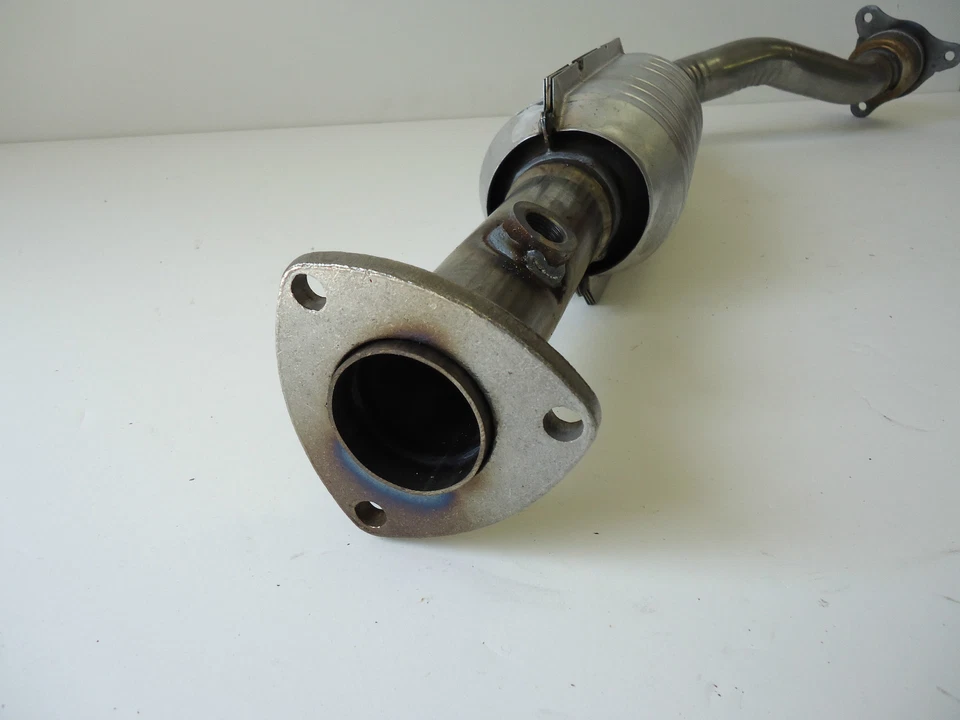 Chevrolet Classic 2004 2005 2,2 L L4 convertidor catalítico trasero Foto 3 de 4