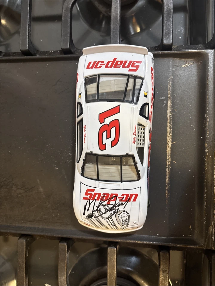 De colección NASCAR #31 Firmado Mike Skinner 1996 Snap-On Monte Carlo Foto 2 de 4