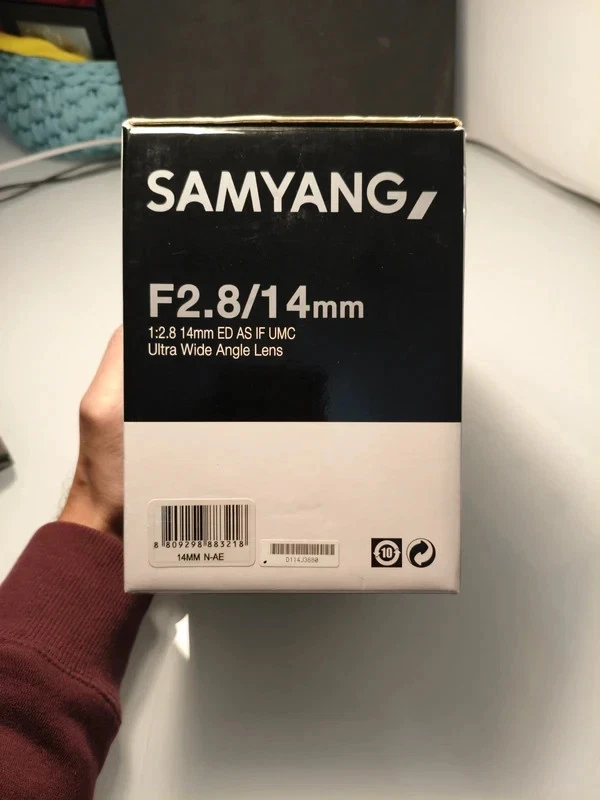 Samyang 14mm f/2.8 IF ED UMC Obiettivo - Nero - Immagine 3 di 4