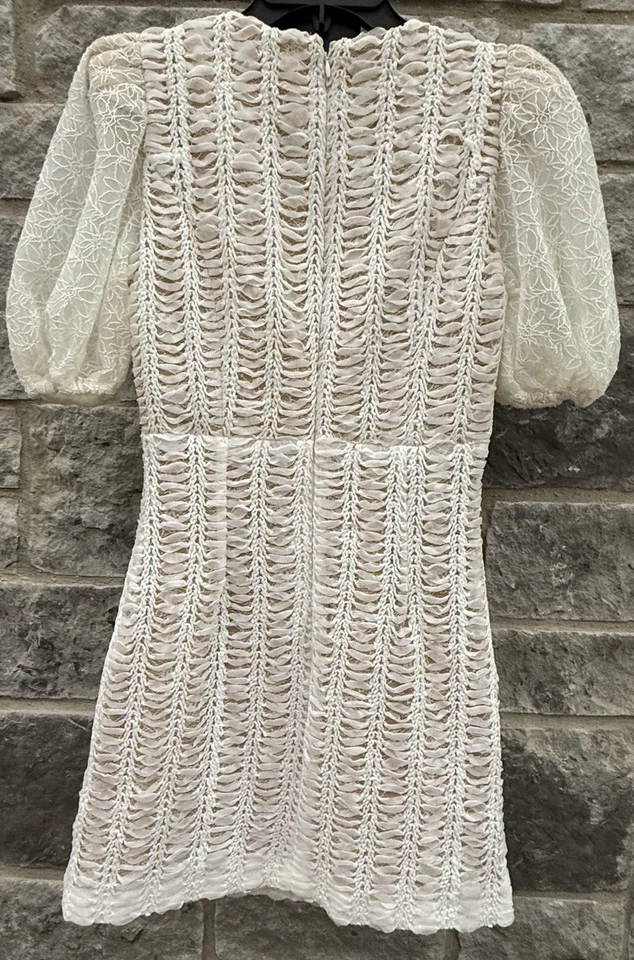 Elliatt слоновой кости кружева праздник вечеринки платье Puff рукав мини | размер S (XS) - читайте ниже - Изображение 2 из 4