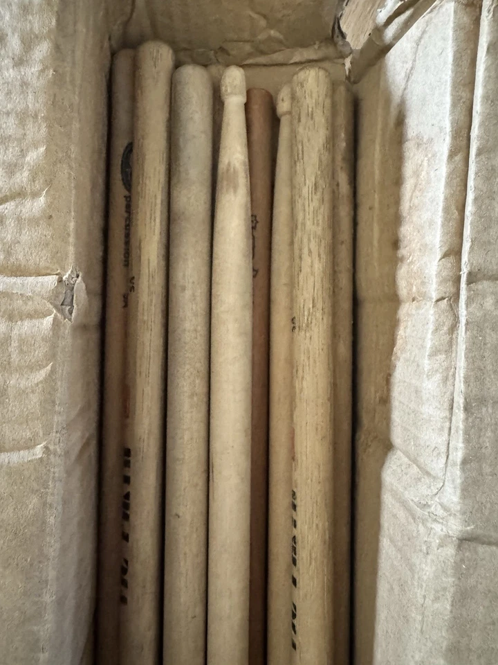 Paquete de 10 baquetas 5A clásicas punta de madera pozo a granel de 16 pulgadas Foto 3 de 4