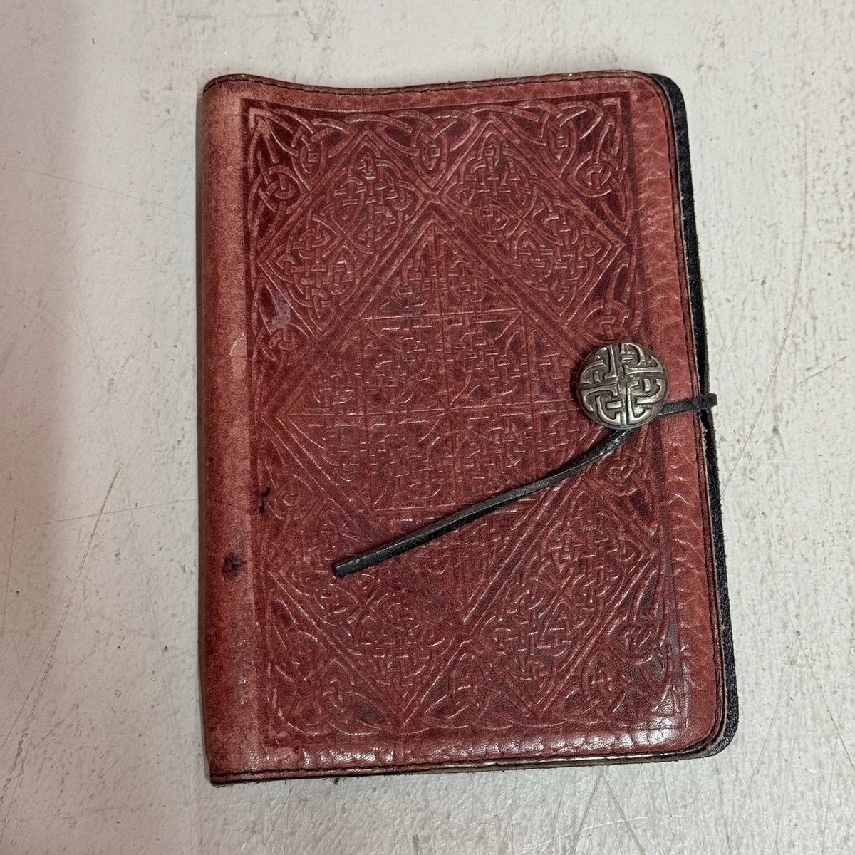 OBERON ☆ レザージャーナル カバー ピューターボタン スケッチブック付 Oberon Design Leather Journal Cover, Diary, Hokusai Wave