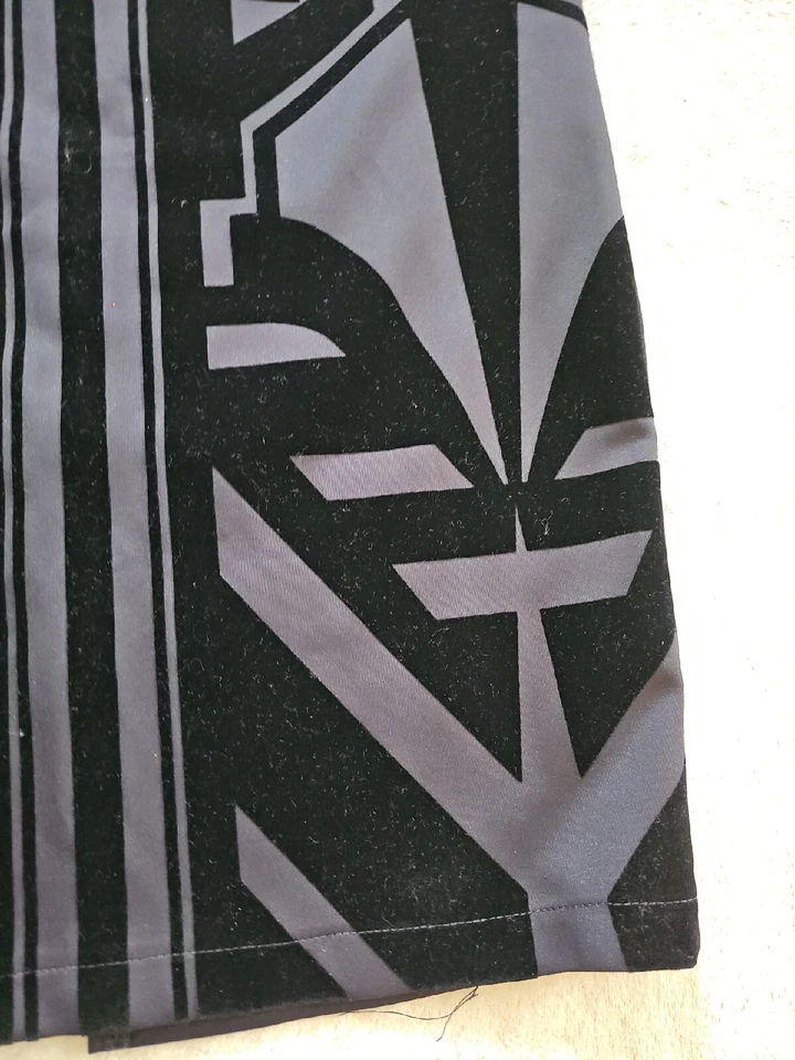 MUSTARD SEED Black Pencil Skirt - Size M. Color: Black/purple. HC - Image 2 of 4