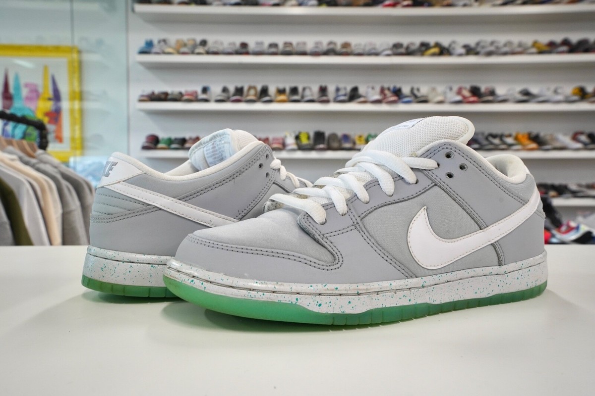 2015 Nike SB Dunk Low Marty McFly size 8.5 used back to future
