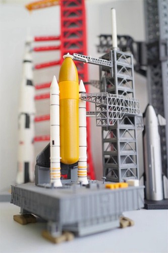 Eigenbau 1/400 Space Shuttle Discovery Launcher Plattform bemalt Modellsammlung 1 Stück - Bild 20 von 34