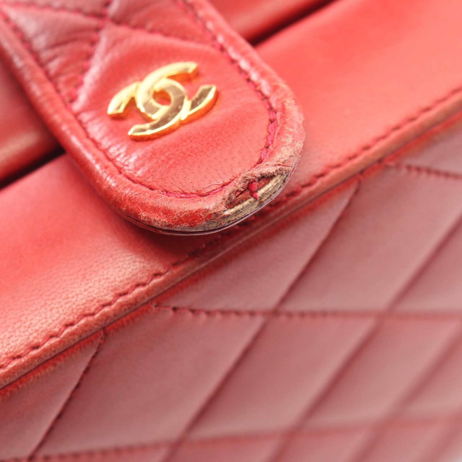 CHANEL Matelasse Chan shoulder Handbag Lambskin (sheep leather) Red Used GHW CC — image 7