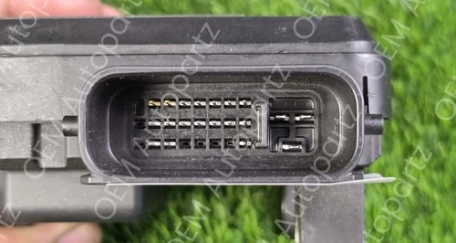 Toyota Camry 2009-2010 Transmission Control Computer Module 89530-06030 Oem used - Picture 4 of 13